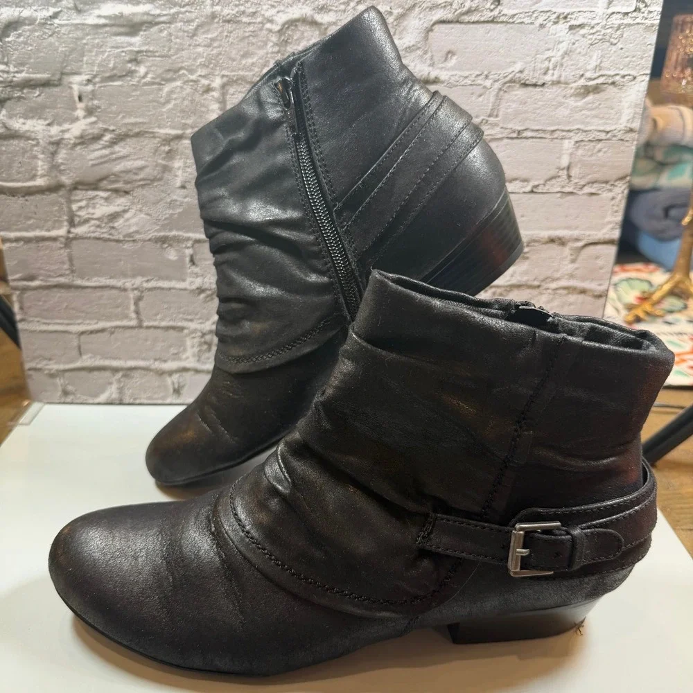 Kim Rogers Tanya Black Ankle Boots Women's 10M Ruched Buckle Side Zip Classic